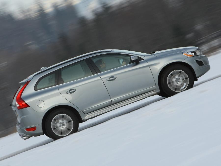  Volvo XC60 R-Design 2009 года  (UK) (фото 25 из 29)